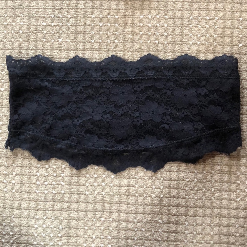 Black lace bandeau